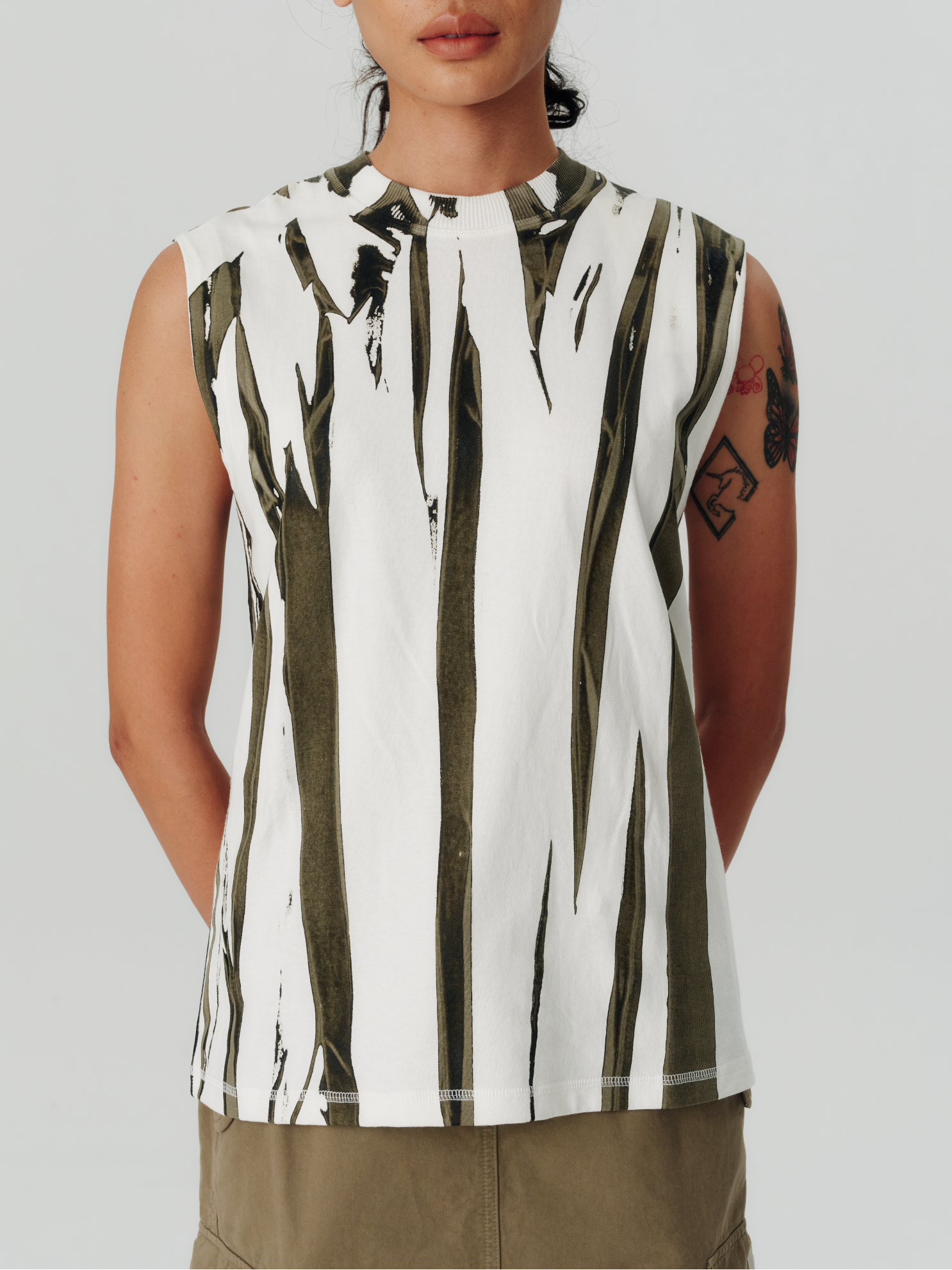 Fang Print Muscle Tee