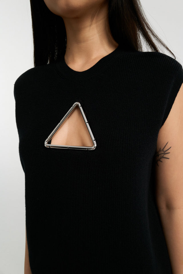 Triangle Sleeveless Knitted Sweater