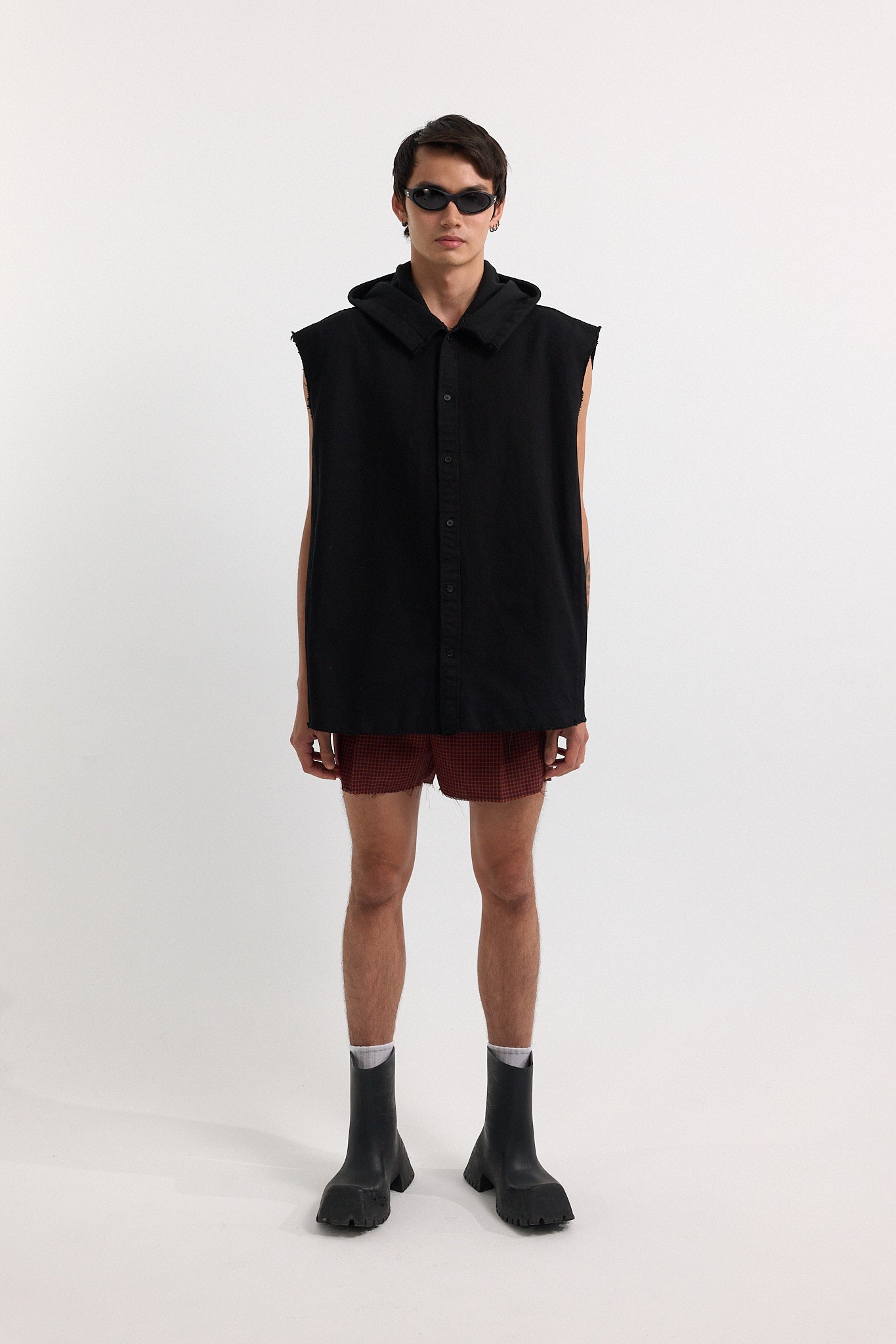 Sleeveless Hooded Shirt